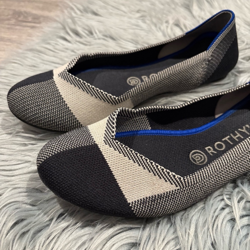 Rothy’s the flat round captoe plaid check in black grey white knit - 9 - Picture 3 of 11